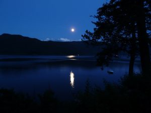 jezioro noc swiętojańska